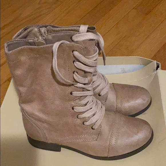 Mossimo (Target) - Picture 2 of 2